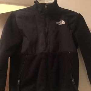 Boys medium North Face Denali Jacket